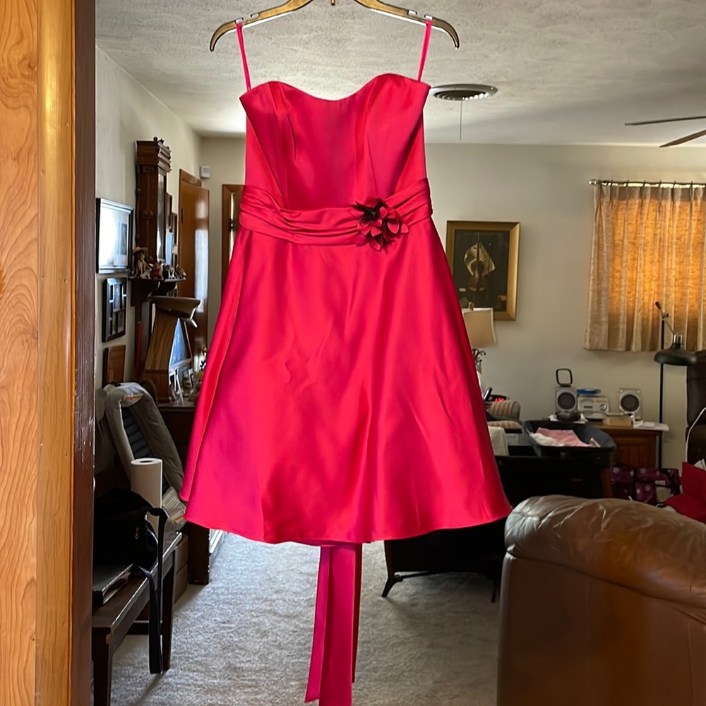 Fuchsia Satin Prom Dress Size 14 Strapless/Strapped Tulle